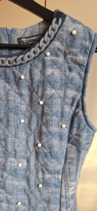 Abito Rinascimento al ginocchio con perle