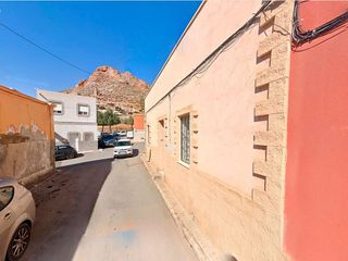 Casa adosada en venta en La Chanca - Pescadería en Almería