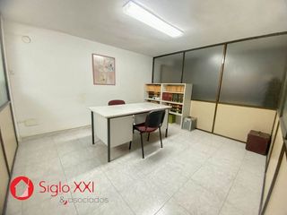 Local comercial en venta en Piscinas en Villarreal