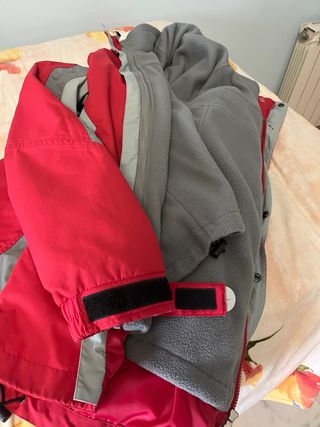 Chaquetón de montaña con borrego