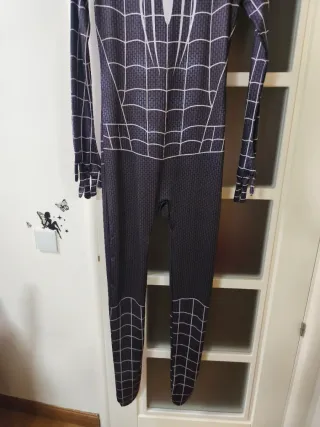 Disfraz Spiderman Negro para 1.70 CMS.