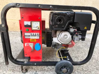 Generador Gesan trifásico 7KVA Honda GX390