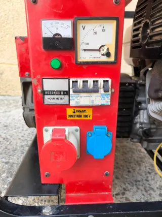 Generador Gesan trifásico 7KVA Honda GX390