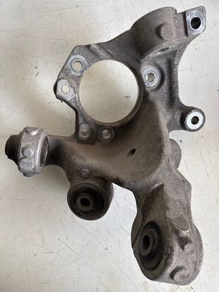 Portamangueta trasera izq Cadillac SRX : 0465LH