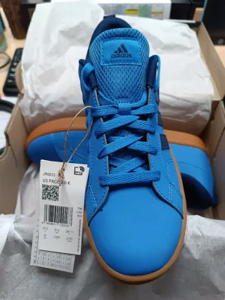 Zapatillas Adidas Nuevas Azul y Marrón
