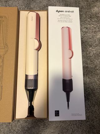 Piastra per capelli Airstrait in beige e rosa