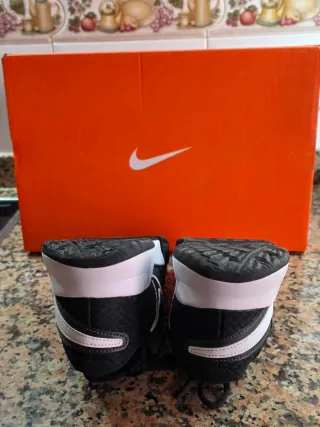 Zapatillas Nike Negras Talla 36-36.5
