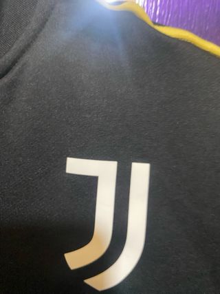 Sudadera Adidas Juventus Negra y Dorada