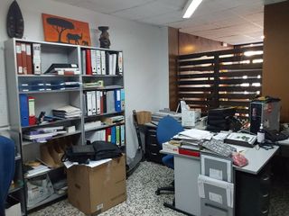 Local comercial en venta en Ca n'Aurell en Terrassa