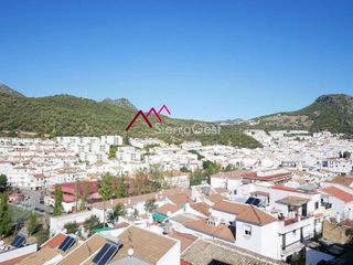 Chalet en venta en Ubrique