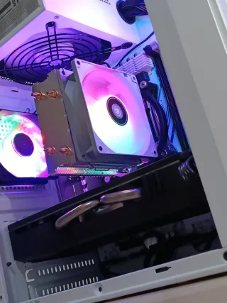 Torre Mars Gaming RGB