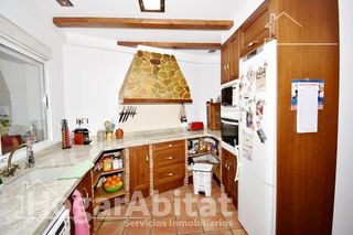 Casa adosada en venta en Centro en Chiva