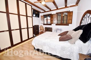 Casa adosada en venta en Centro en Chiva