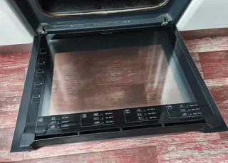 Horno pirolítico AEG