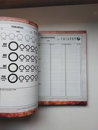 Roleage evolved roleplaying game : libro básico