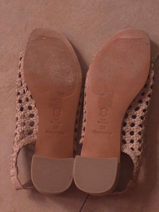 Sandalias Les Bagatelles Cuero Trenzado Beige