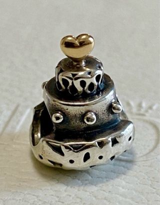 Pandora Charm ORIGINAL Tarta de cumpleanos ORO