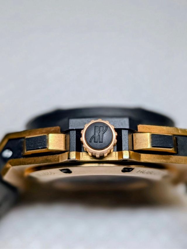 Hublot King Power Diamantes Oro Negro FULL SET.