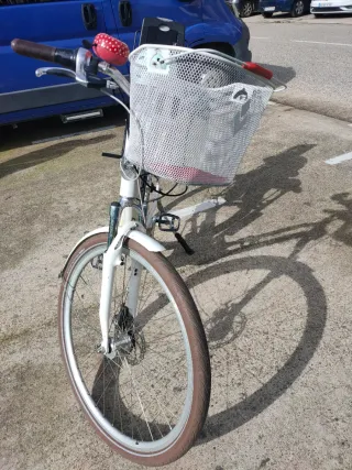 Bicicleta Eléctrica Mujer Blanca