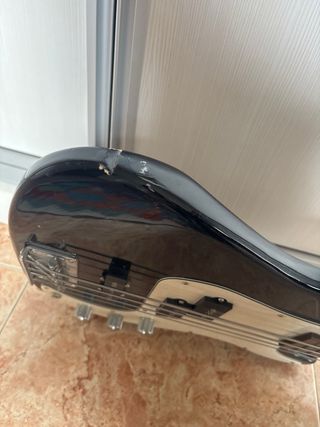 Bajo Rochester Guitars Negro