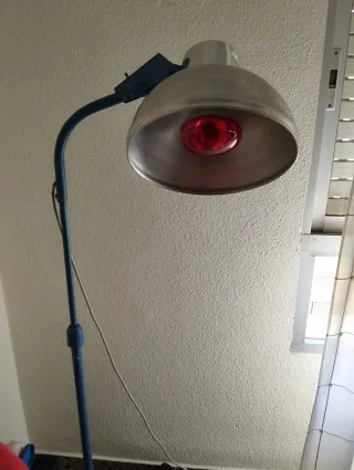 Lote camilla masaje hidraulica y lámpara infrarojo