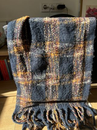 Bufanda de cuadros azul marino