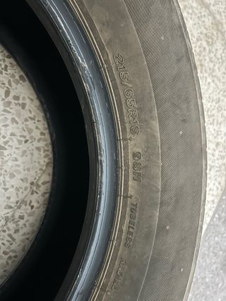 Neumáticos Brigestone 215/65R16