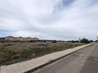 Terreno en venta en PAU 2-600 en Puertollano