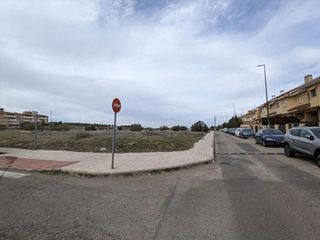 Terreno en venta en PAU 2-600 en Puertollano
