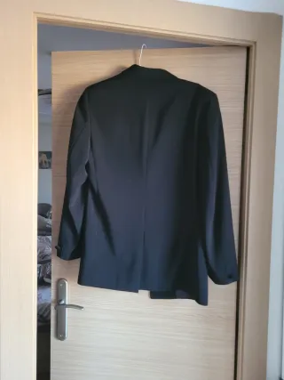 Traje de hombre negro