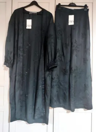 Traje Zara kimono y pantalón nuevo