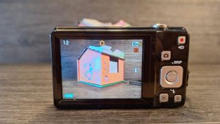 Cámara Digital Casio EX-Z28 16.1 MP Negra