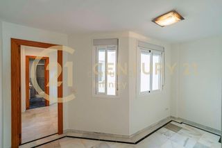 Piso en venta en Zona Puerto Deportivo en Fuengirola