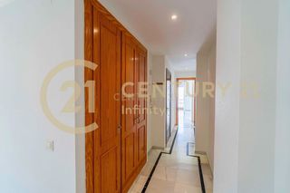 Piso en venta en Zona Puerto Deportivo en Fuengirola