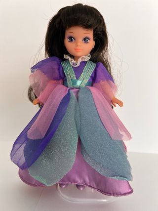 Duchess RavenWaves Neronda Lady Lovely Locks