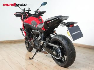 YAMAHA TRACER 7