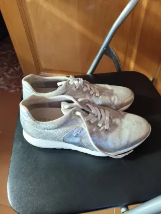 Zapatillas IGI plateadas talla 37