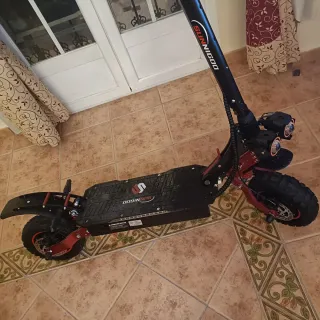 Patinete electrico nuevo una vez de uso