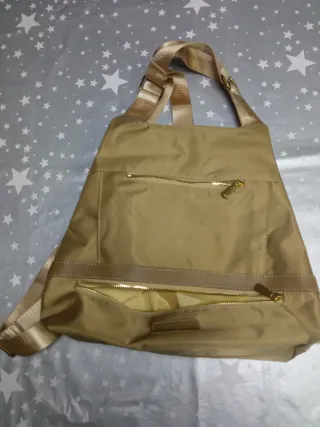 Bolso Mochila Beige y Dorado