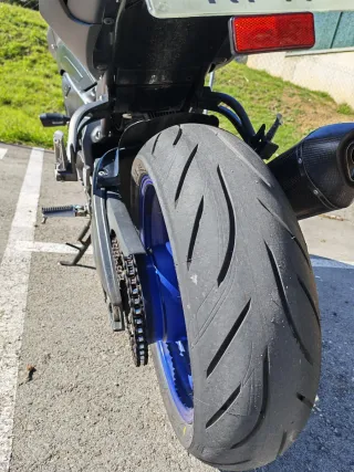 Yamaha FZ8