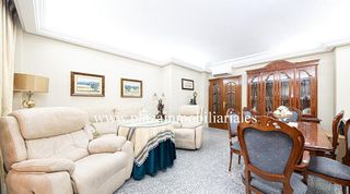 Casa en venta en Lucena