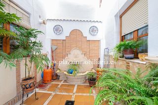 Casa en venta en Lucena