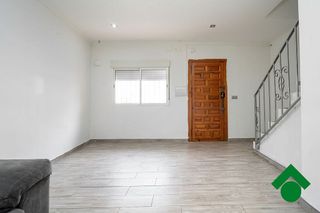Casa adosada en venta en Chauchina