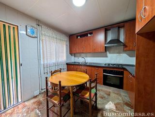 Chalet en venta en Linares