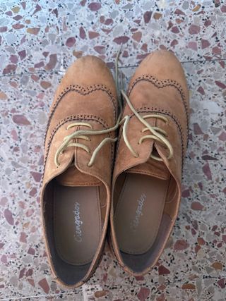 Zapatos de ante color camel