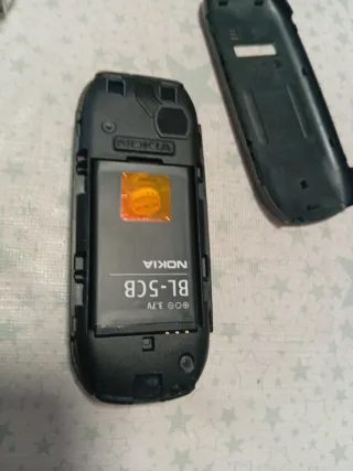 Teléfono Móvil Nokia 1800 Sin Cargador