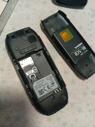 Teléfono Móvil Nokia 1800 Sin Cargador