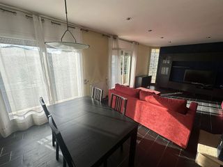 Dúplex en alquiler en Anglès