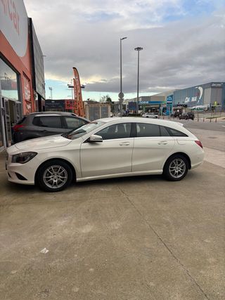 Mercedes-Benz Clase CLA 2015