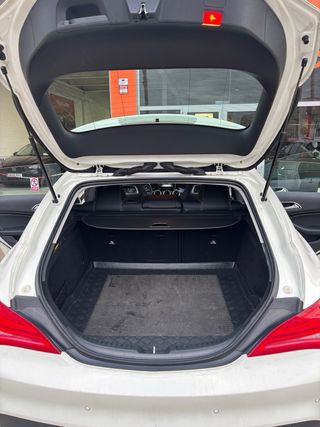 Mercedes-Benz Clase CLA 2015